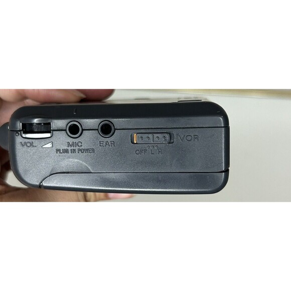 Sony TCM-353V Cassette Player With Recorder VOR Not Tested. - Picture 9 of 10